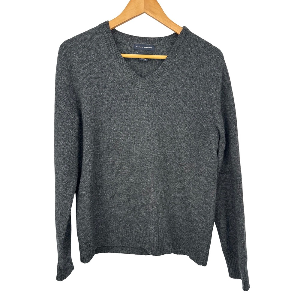 Banana Republic Sweater Mens S Gray 100% Cashmere V Neck Quiet Luxury Preppy